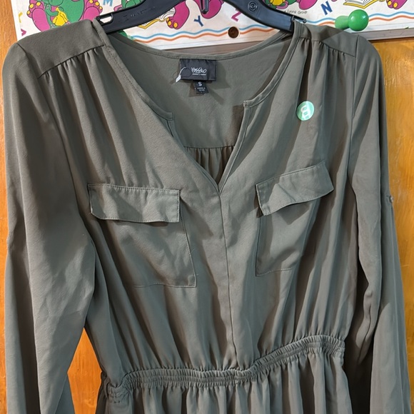 Green dress - Picture 5 of 5